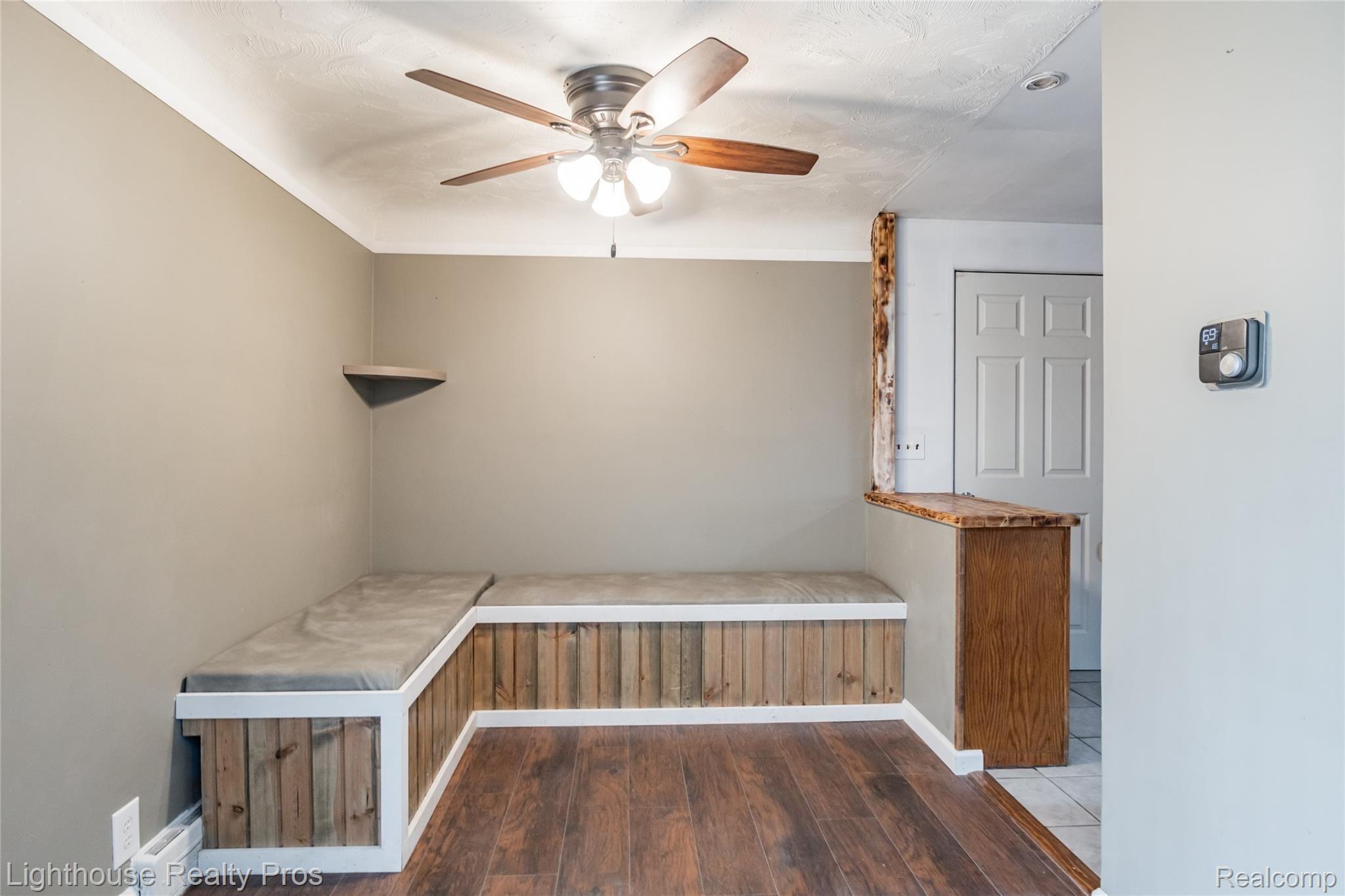 4374 Faussett Road Howell, MI 48855 - Photo 12 of 25 12.jpg