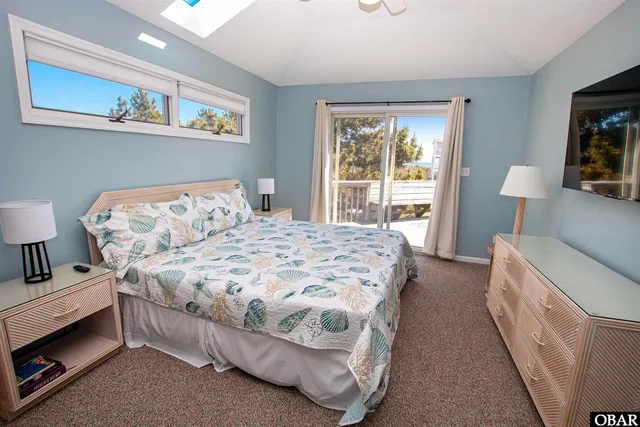 $1,297,700 | 1032 Lighthouse Drive, Corolla, NC 27927