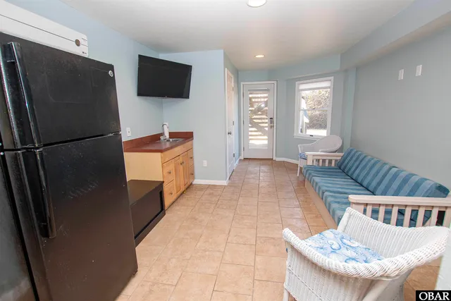 $1,297,700 | 1032 Lighthouse Drive, Corolla, NC 27927