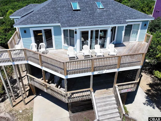 $1,297,700 | 1032 Lighthouse Drive, Corolla, NC 27927