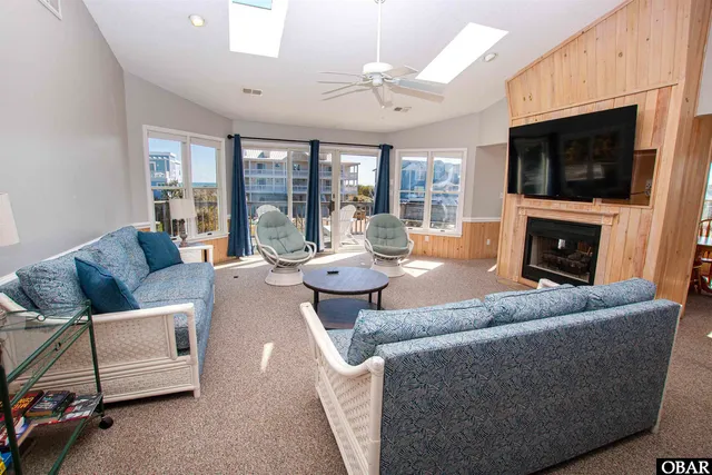 $1,297,700 | 1032 Lighthouse Drive, Corolla, NC 27927