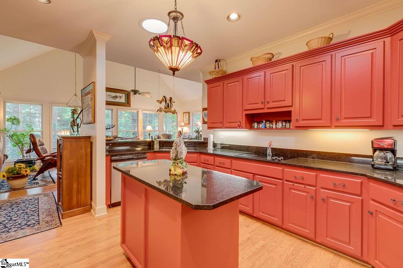 252 Woods Road Greer, SC 29650 - Photo 16 of 36 Gallery Image 16