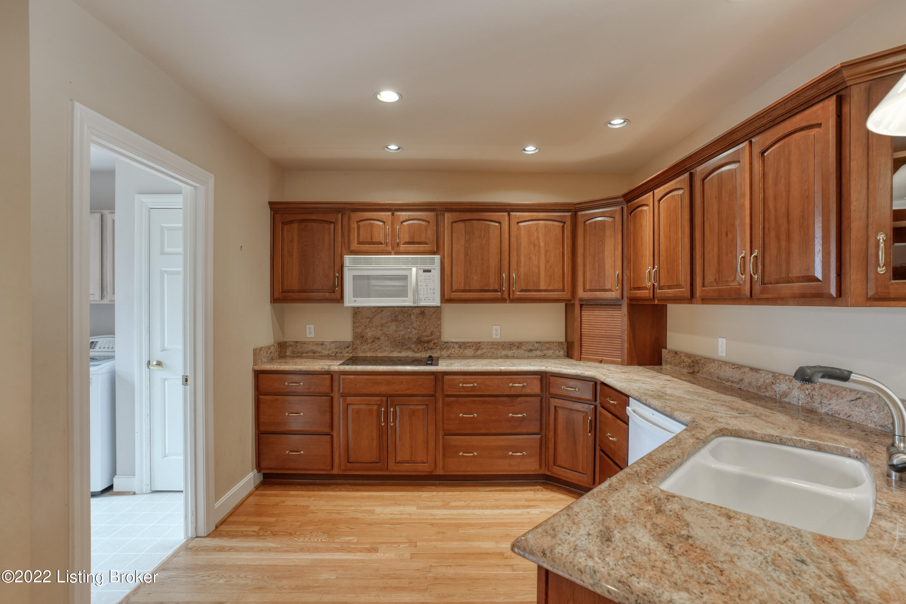 8024 Shadow Creek Road Crestwood, KY 40014 - Photo 15 of 55 035 - 20210303 701309