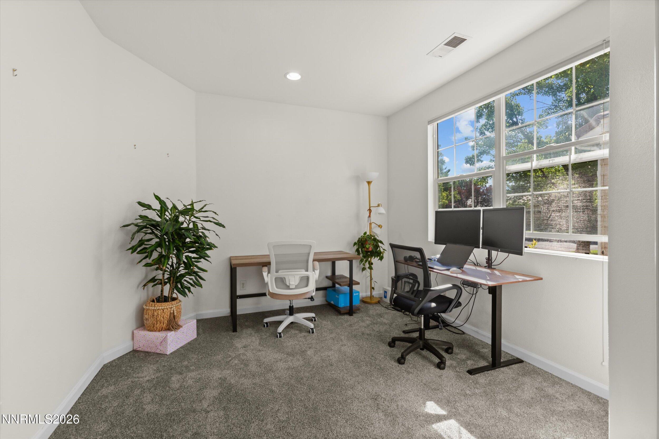 9745 Ripple Way Reno, NV 89521 - Photo 19 of 29 Flex room