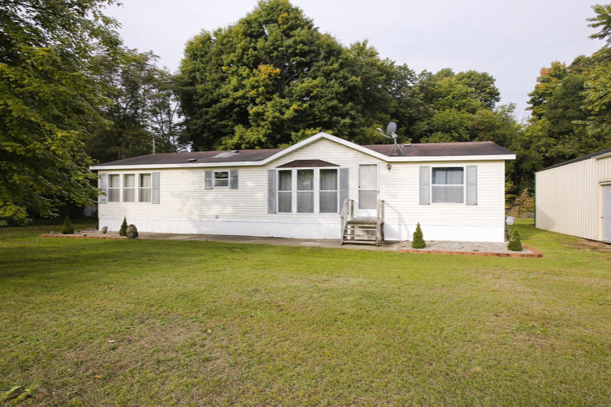 7060 South Marsh Road Plainwell, MI 49080 - Photo 2 of 14 7060 marsh rd-102