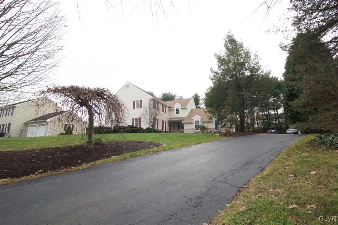 537 Timothy Drive Bethlehem, PA 18017 - Photo 3 of 39