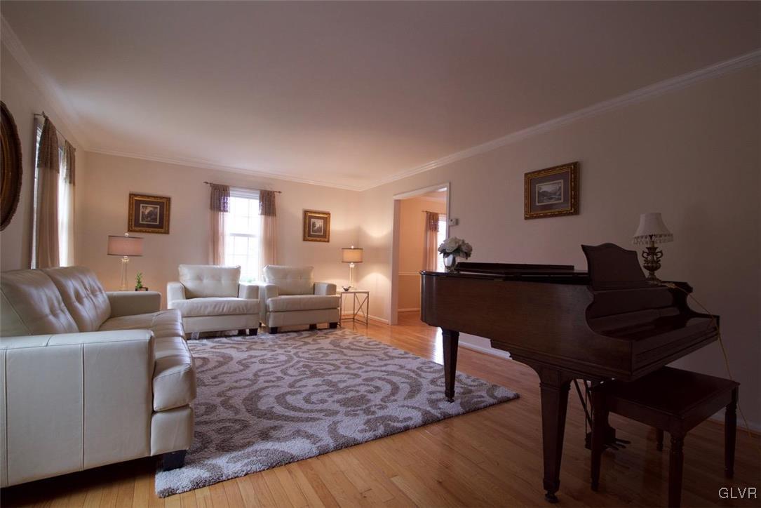 537 Timothy Drive Bethlehem, PA 18017 - Photo 8 of 39