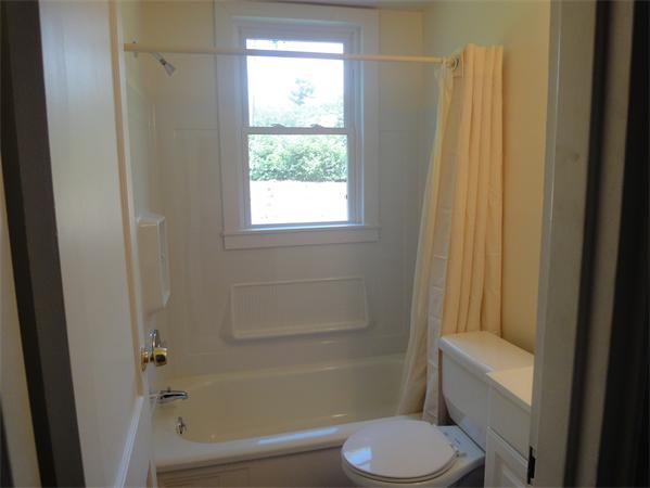 26 Amore Road Springfield, MA 01109 - Photo 8 of 15 Gallery Image 8