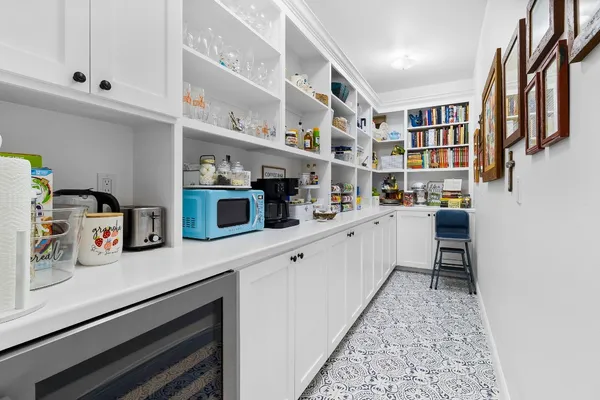 $690,000 | 229 Knollwood Creek, Onalaska, TX 77360