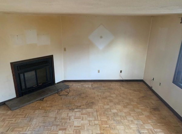 91 Frederick Street, Unit 75 Dracut, MA 01826 - Photo 5 of 10