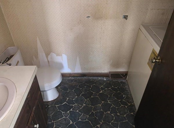 91 Frederick Street, Unit 75 Dracut, MA 01826 - Photo 8 of 10