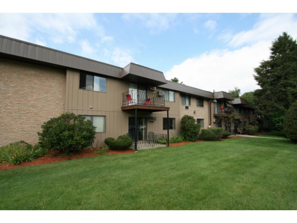 14 Strawberry Bank Road, Unit 6 Nashua, NH 03062 - Photo 1 of 14