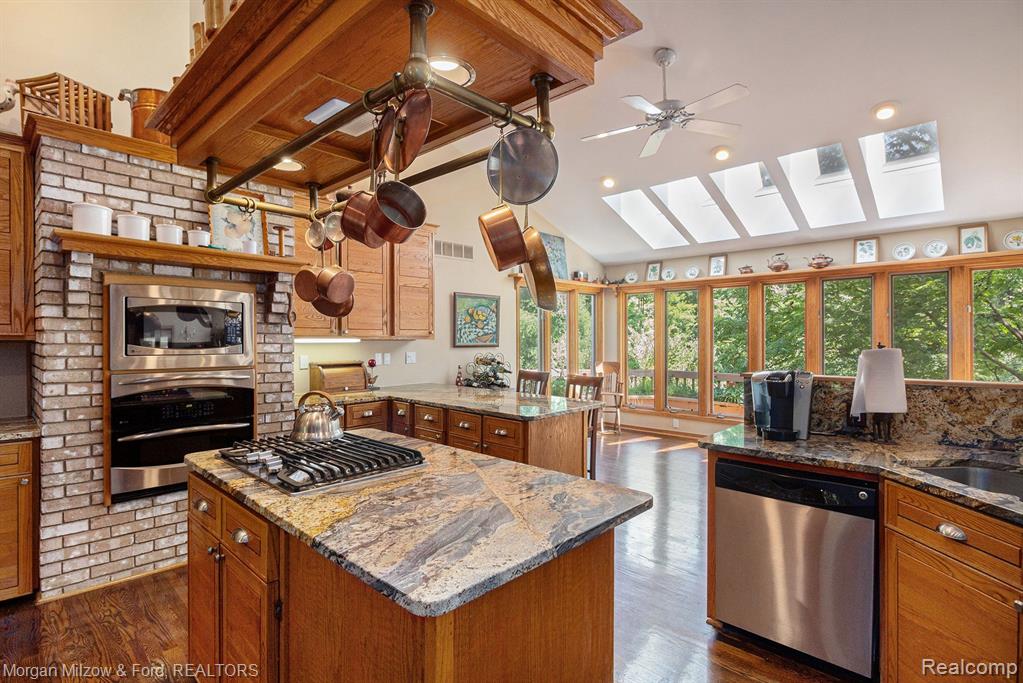 7979 Foster Road Clarkston, MI 48346 - Photo 8 of 45