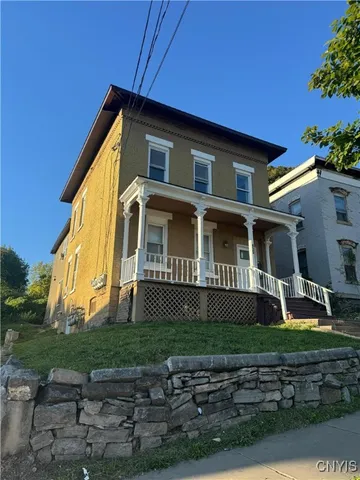 $275,000 | 635 East Willow Street, Syracuse, NY 13203