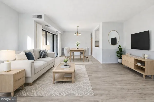 $228,000 | 12207 Braxfield Court, Unit 53, Rockville, MD 20852