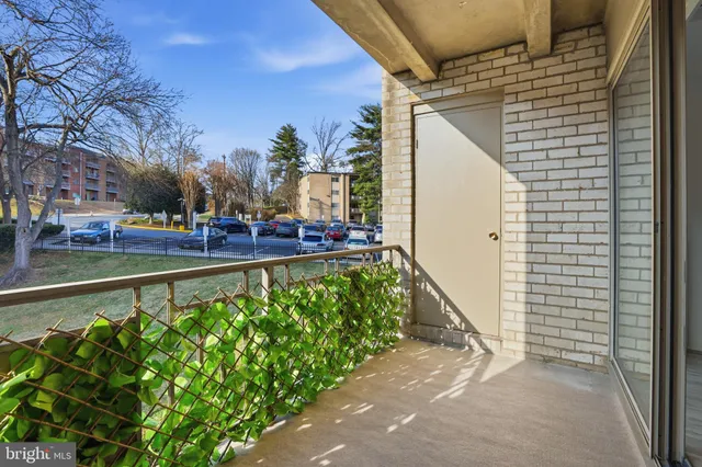 $233,500 | 12207 Braxfield Court, Unit 53, Rockville, MD 20852
