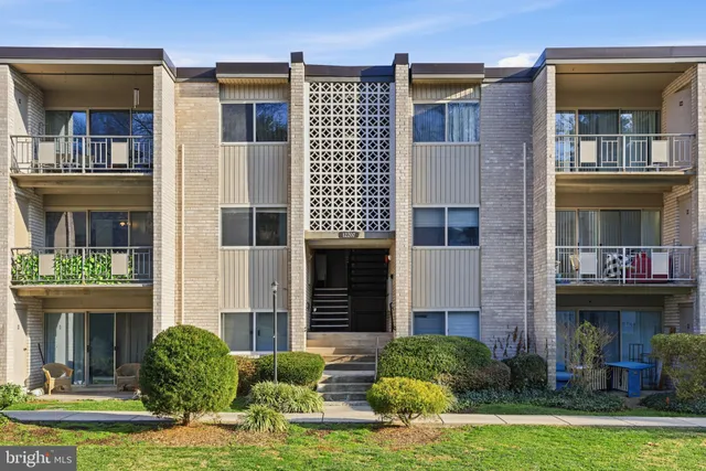 $233,500 | 12207 Braxfield Court, Unit 53, Rockville, MD 20852