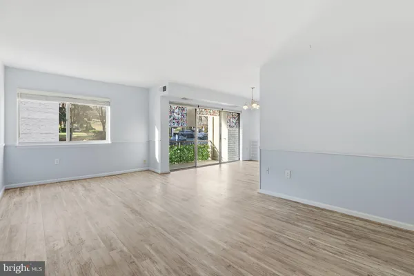 $228,000 | 12207 Braxfield Court, Unit 53, Rockville, MD 20852