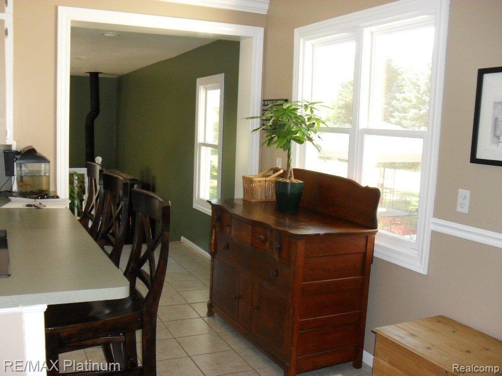 5445 Stow Road Fowlerville, MI 48836 - Photo 6 of 21 Dining