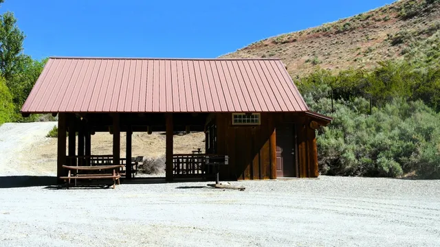 $79,500 | 4 Brook Trout Lane, Pateros, WA 98846