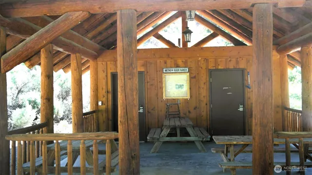 $79,500 | 4 Brook Trout Lane, Pateros, WA 98846