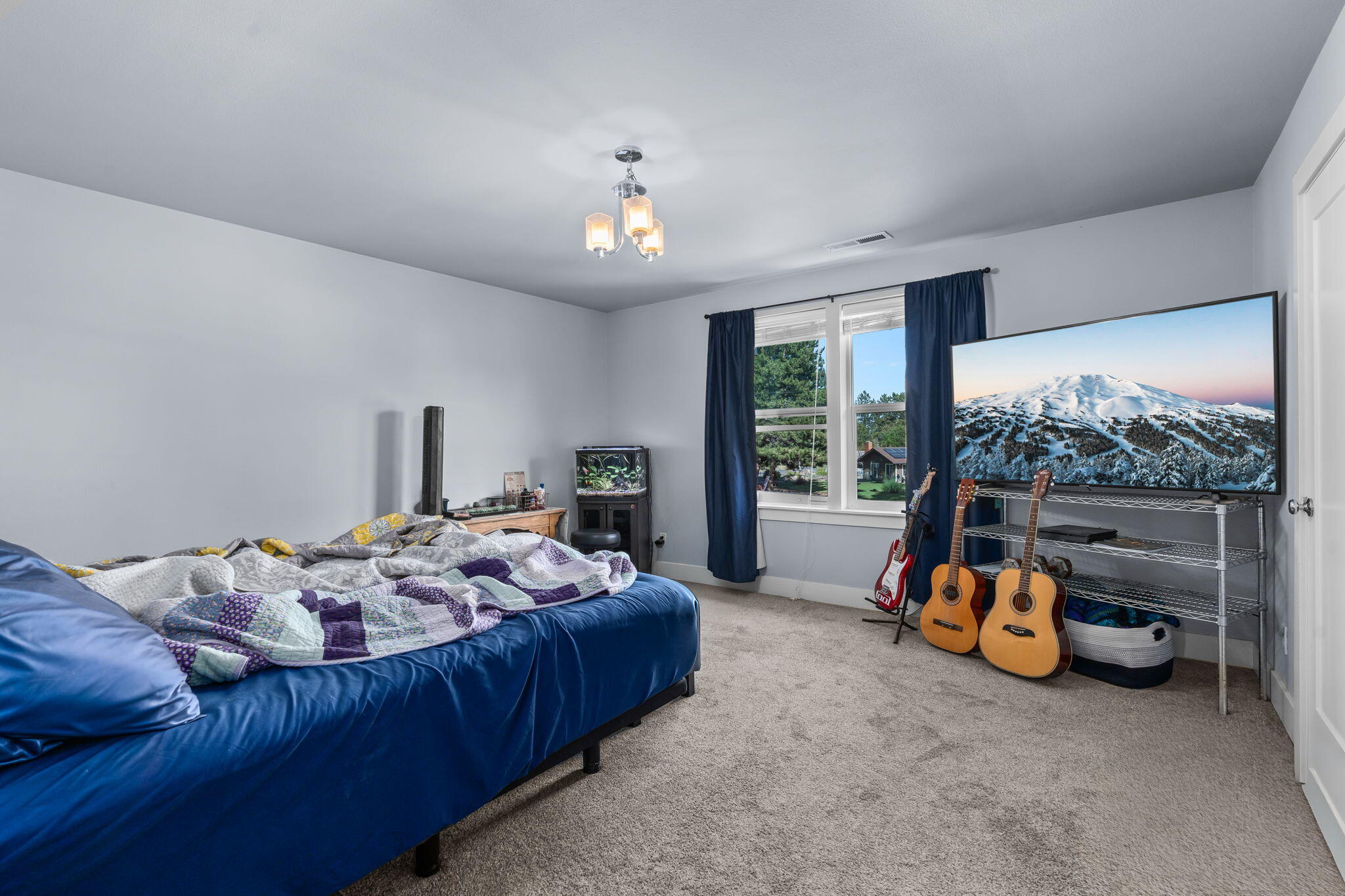 1726 Southwest 27th Street Redmond, OR 97756 - Photo 22 of 31 2026_04_09_1726_SW_27th_St_rdm-30
