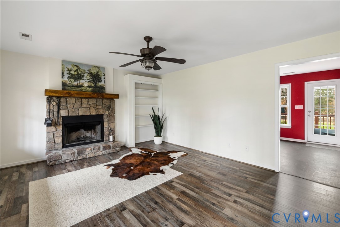 3725 Jefferson Landing Road Powhatan, VA 23139 - Photo 4 of 30