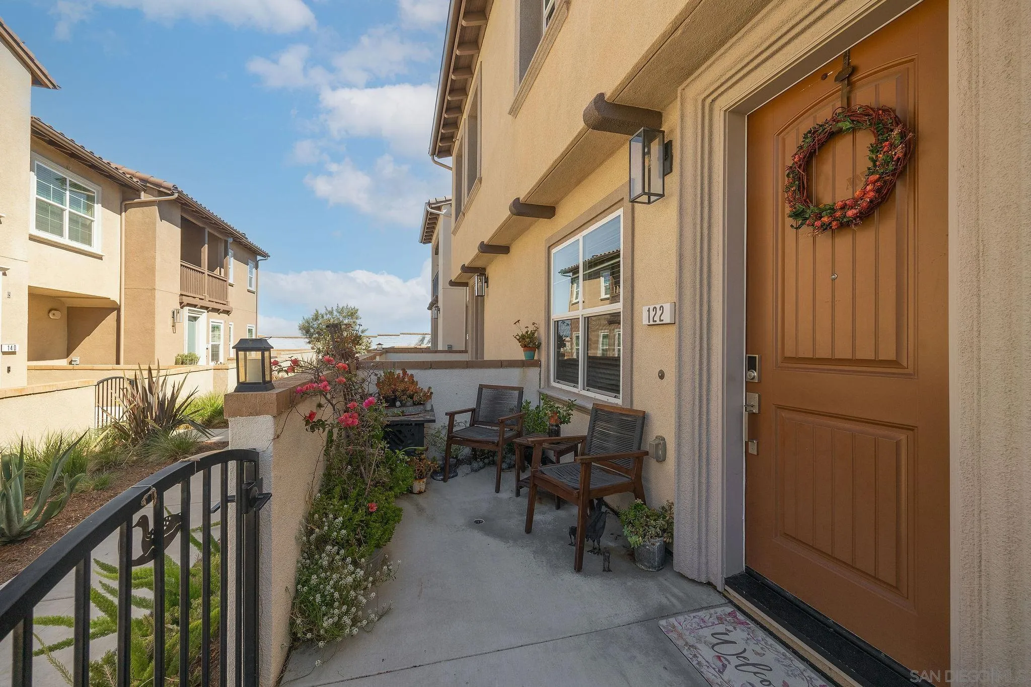 122 Diamante Road San Marcos, CA 92078 - Photo 16 of 21 Exterior Front