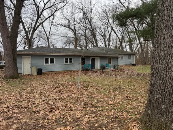 31646 Wells Street, Dowagiac, MI 49047