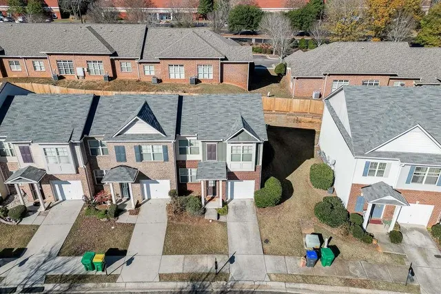 a picture of city view