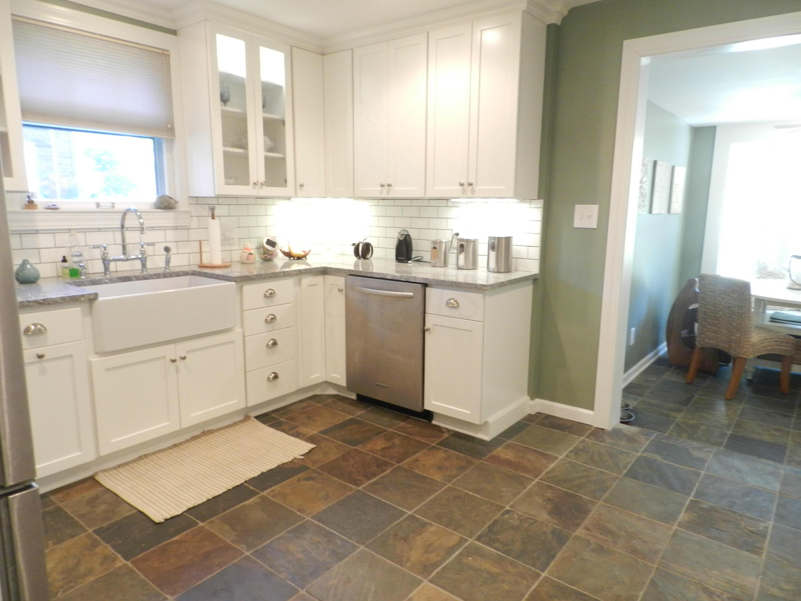 62 Erie Road Columbus, OH 43214 - Photo 13 of 31 Gallery Image 13