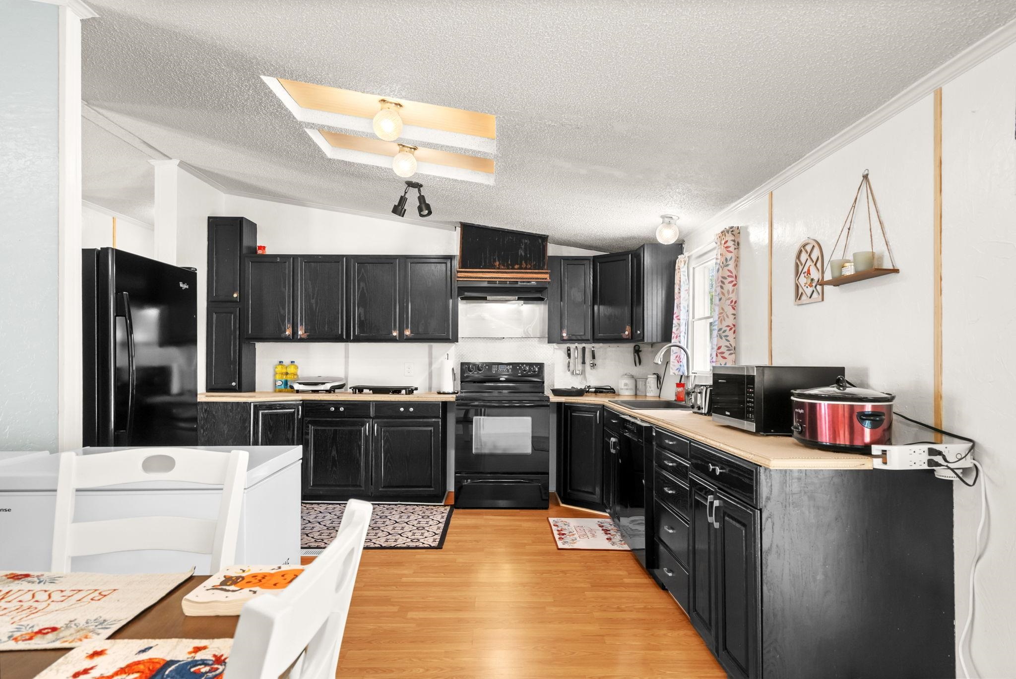 2060 Martin Street Loris, SC 29569 - Photo 7 of 29 Gallery Image 7