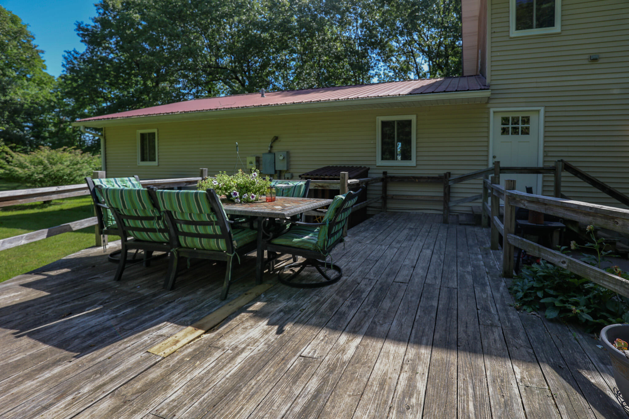 6765 Ivo Wurth Road Paducah, KY 42001 - Photo 12 of 44 Back Deck