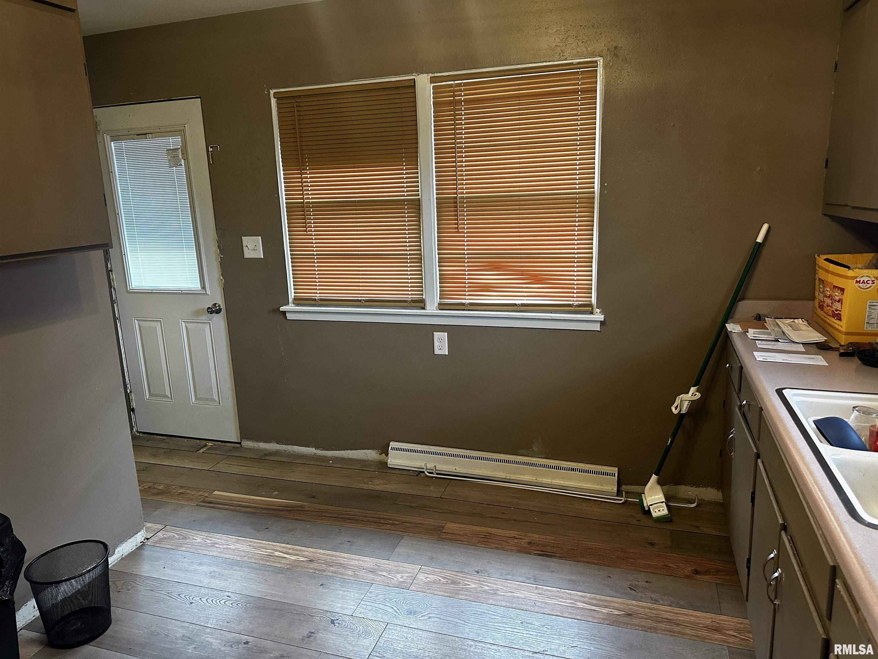 300 South Street Pekin, IL 61554 - Photo 13 of 18