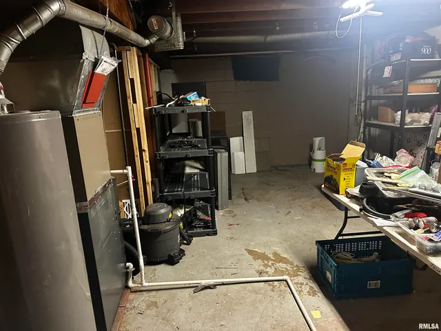 $110,000 | 300 South Street, Pekin, IL 61554