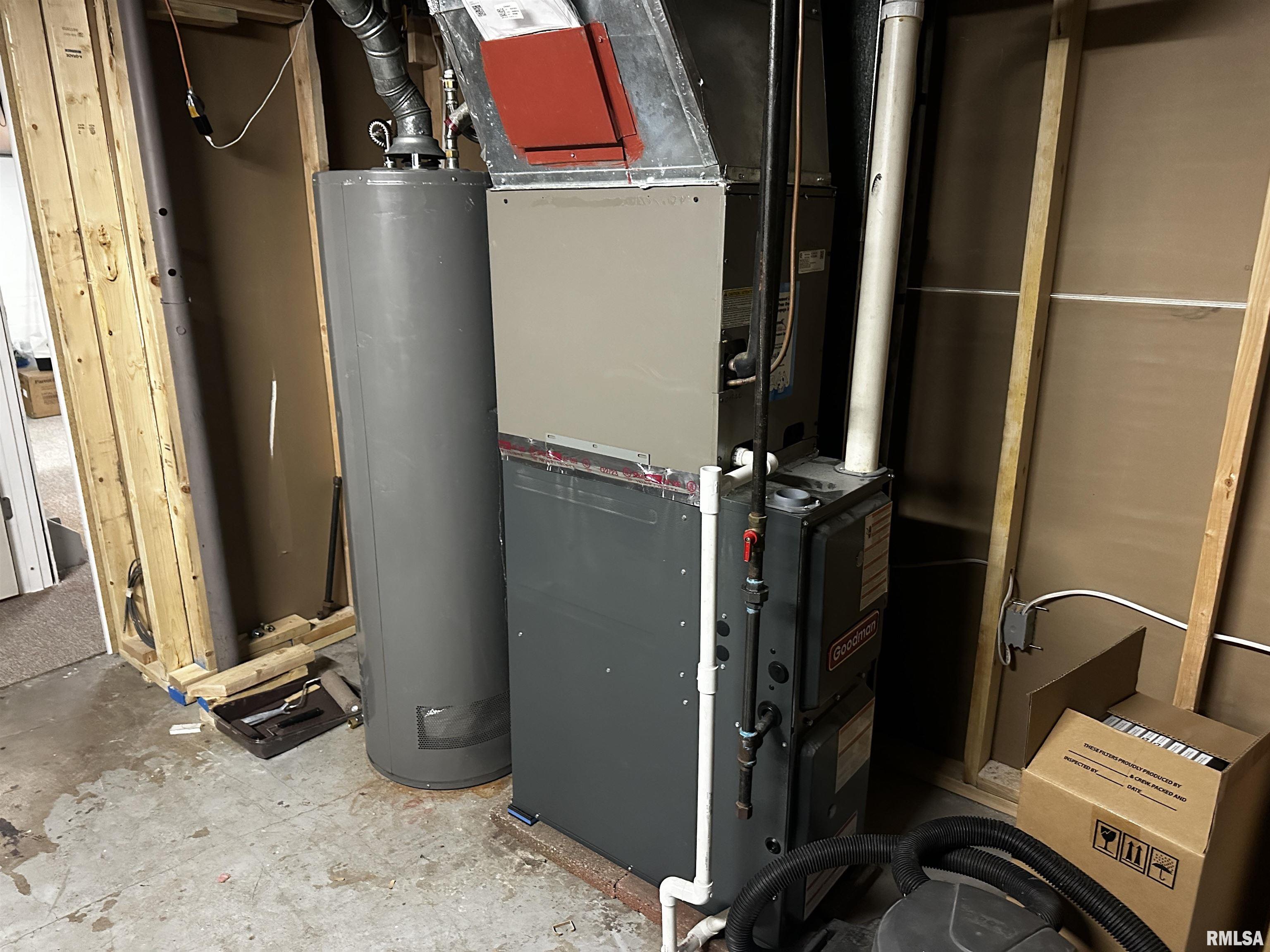 300 South Street Pekin, IL 61554 - Photo 17 of 18