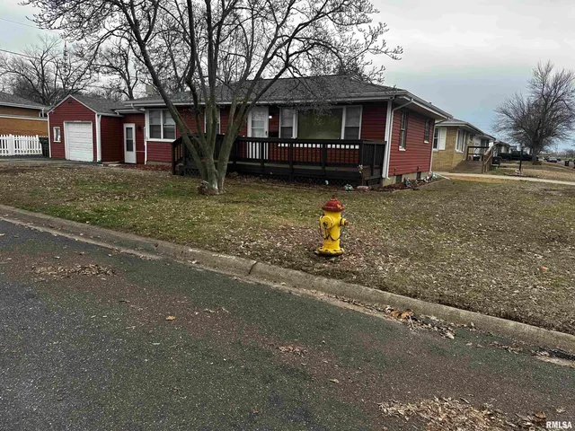 $110,000 | 300 South Street, Pekin, IL 61554