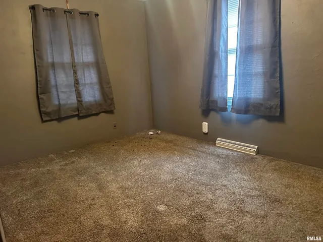 $110,000 | 300 South Street, Pekin, IL 61554