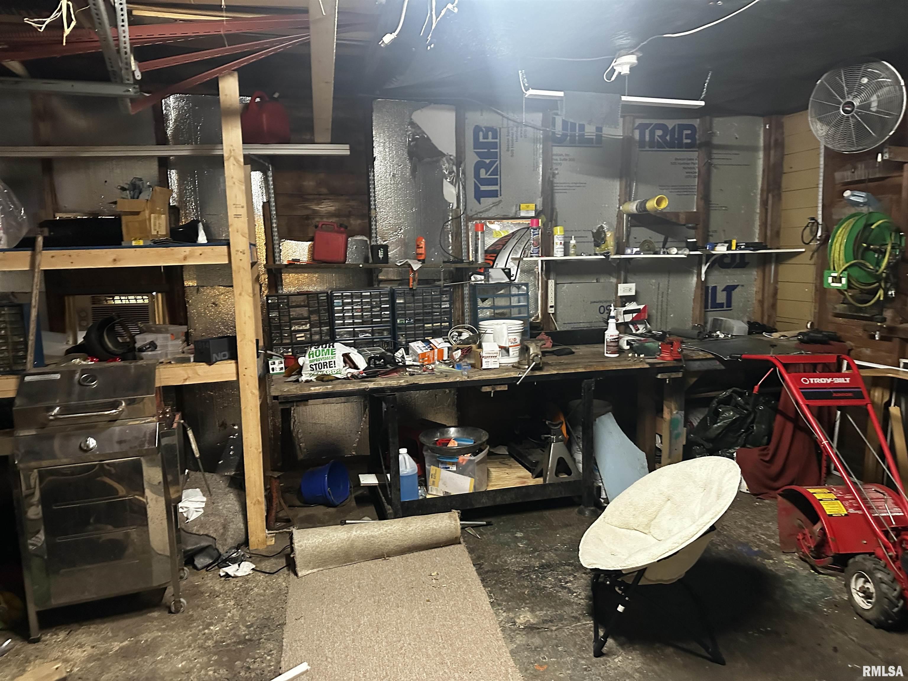 300 South Street Pekin, IL 61554 - Photo 9 of 18