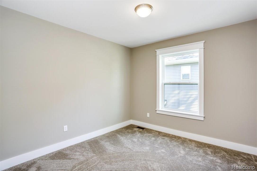 2783 Kenmore Road Berkley, MI 48072 - Photo 20 of 25 Bedroom 1.jpg