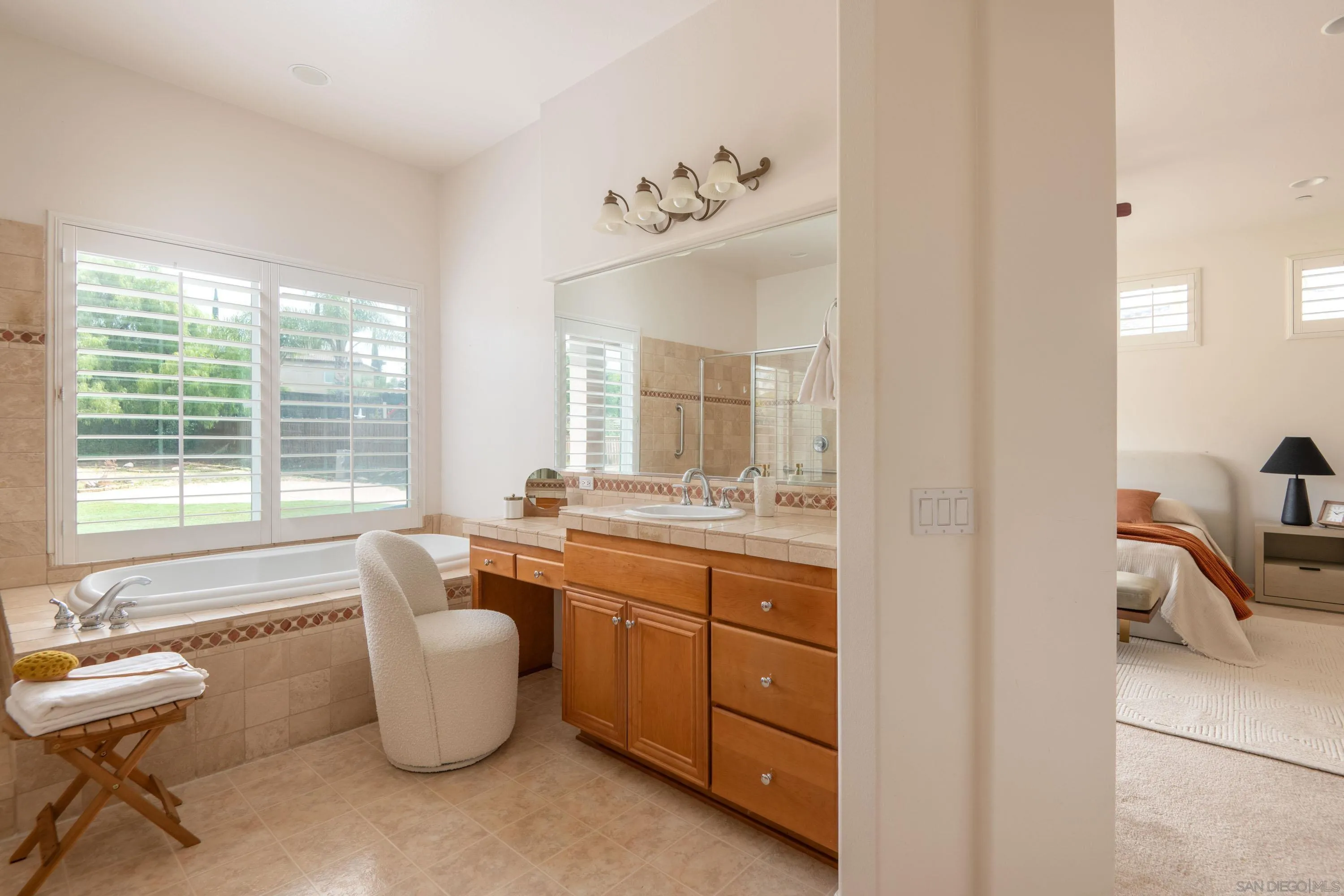14220 Pebble Beach Way Valley Center, CA 92082 - Photo 23 of 48 a very nice looking room with a large window