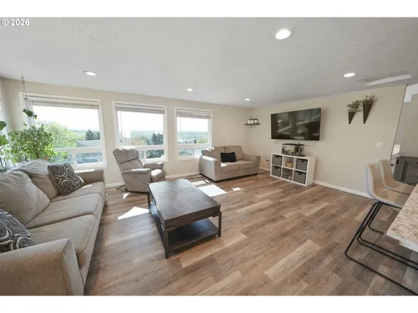 $428,500 | 1911 Southwest Perkins Avenue, Pendleton, OR 97801