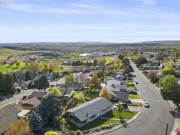 $428,500 | 1911 Southwest Perkins Avenue, Pendleton, OR 97801