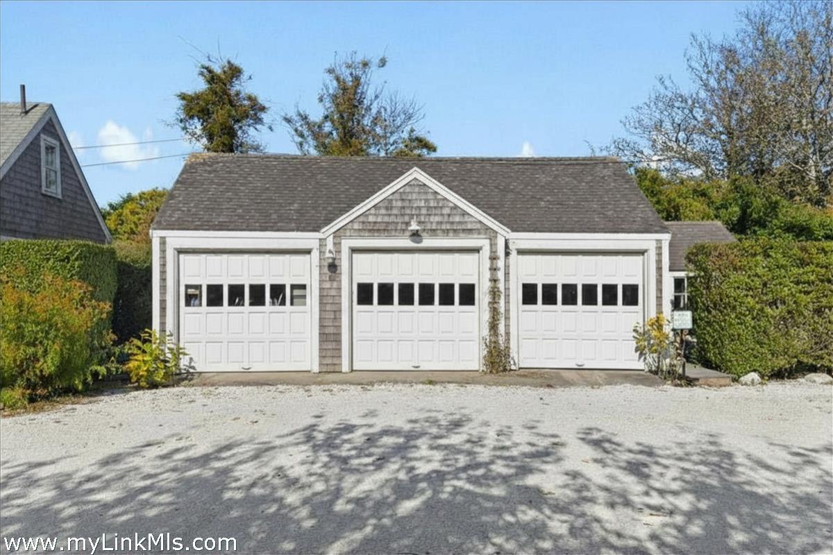 33 Shell Street Nantucket, MA 02554 - Photo 56 of 60