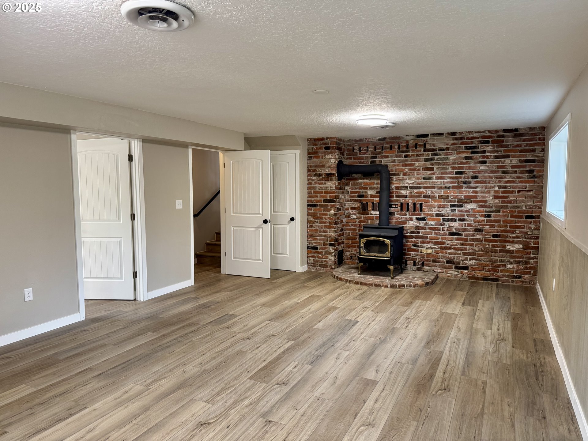 35929 Enterprise Road Creswell, OR 97426 - Photo 45 of 48 a view of empty room with wooden floor and closet