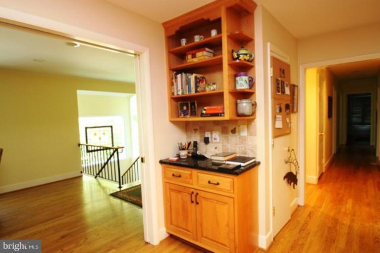 8520 Howell Road Bethesda, MD 20817 - Photo 5 of 28 Kitchen #3