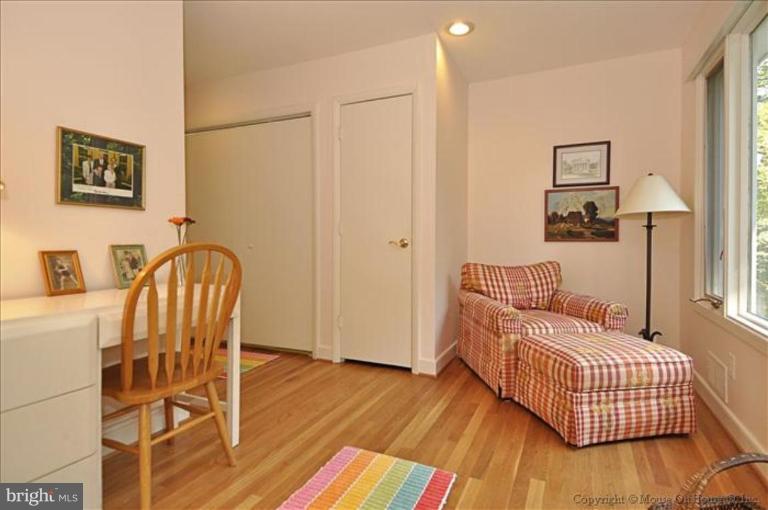 8520 Howell Road Bethesda, MD 20817 - Photo 8 of 28 Bedroom #2