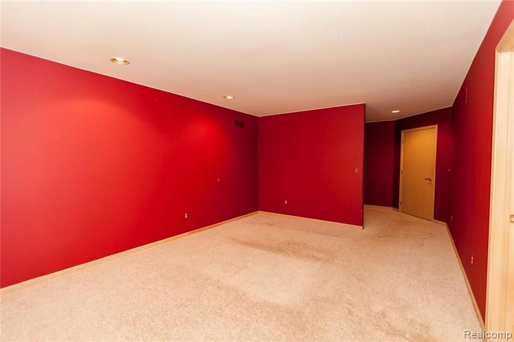 30516 Huntsman Drive West Farmington Hills, MI 48331 - Photo 39 of 54