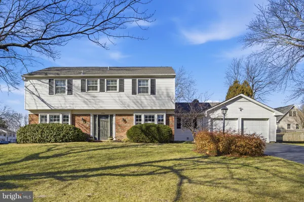 $875,000 | 12824 Melville Lane, Fairfax, VA 22033