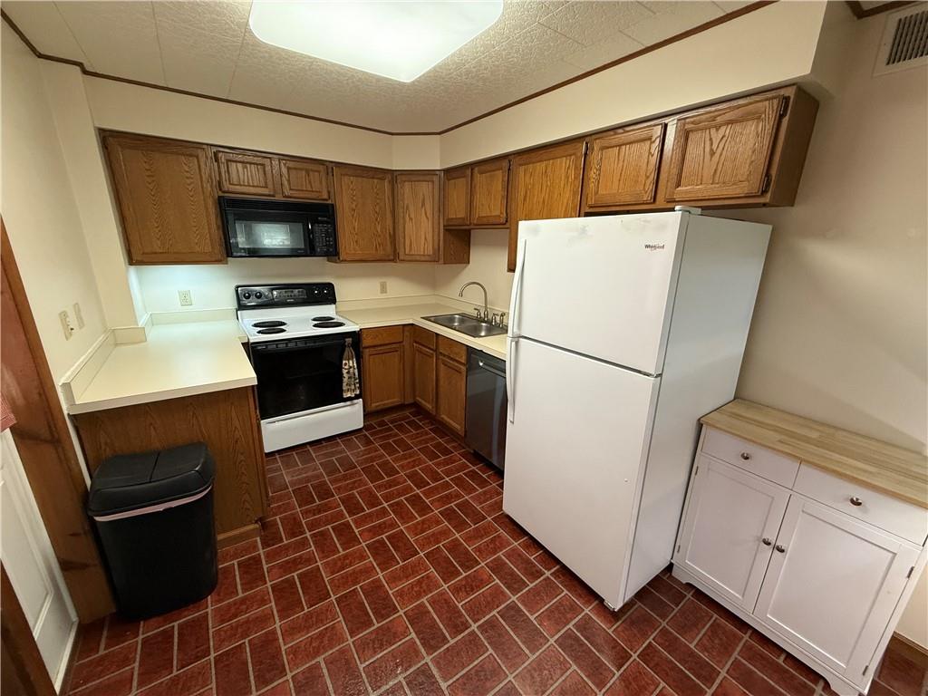 5895 Heckert Road, Unit 2 Bakerstown, PA 15007 - Photo 4 of 25
